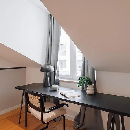 Espichel - 2 Bedrooms In Campo De Ourique リスボン