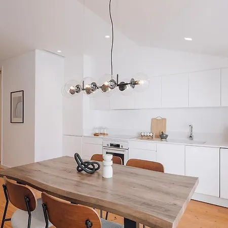 アパート Espichel - 2 Bedrooms In Campo De Ourique リスボン